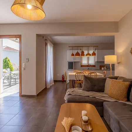 Villa Aricobe *